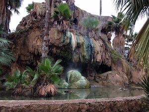 HAMMAM BOU HADJAR  (1) LA SOURCE DES EAUX THERMALES